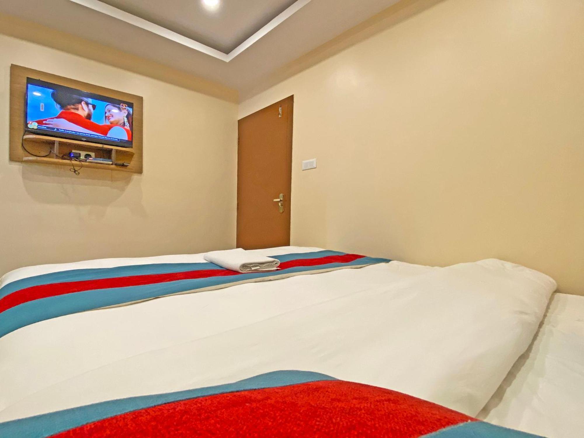 Hotel Airport Holiday Catmandu Exterior foto